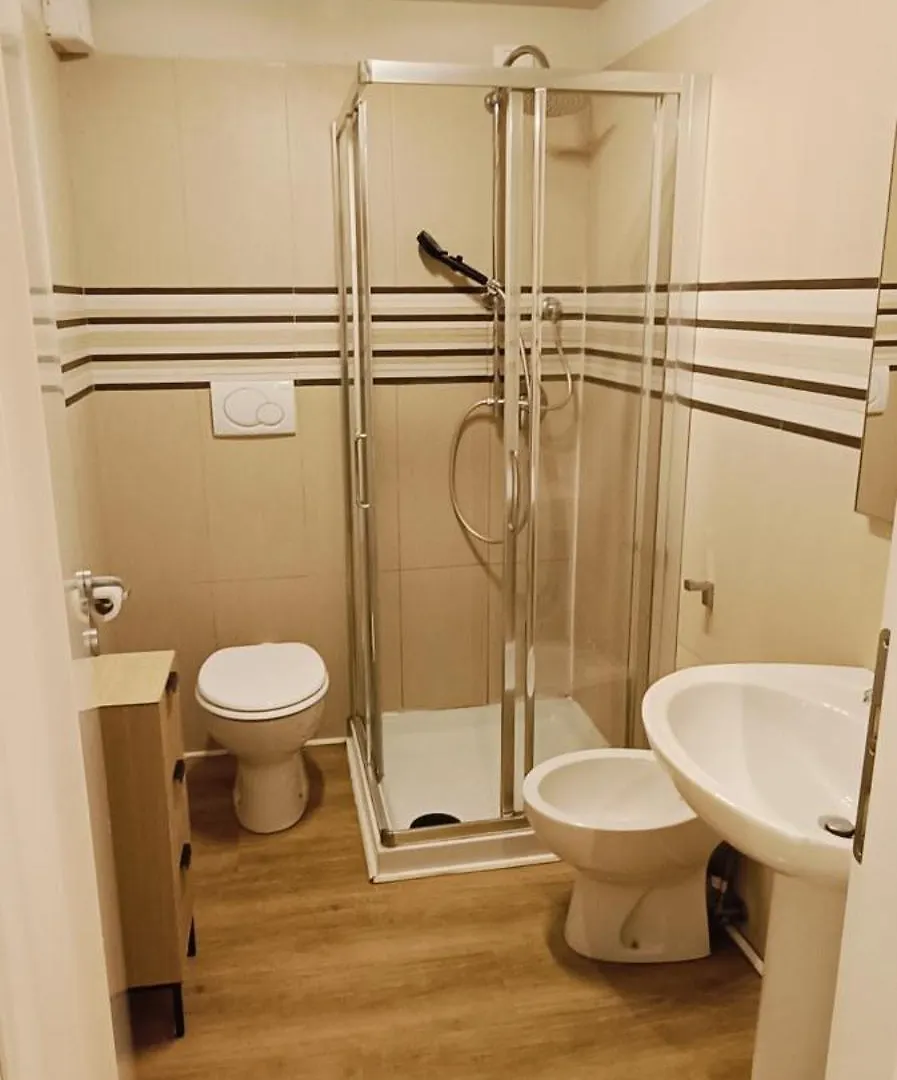 Apartment Piccola Perla Sul Canale Venice Italy
