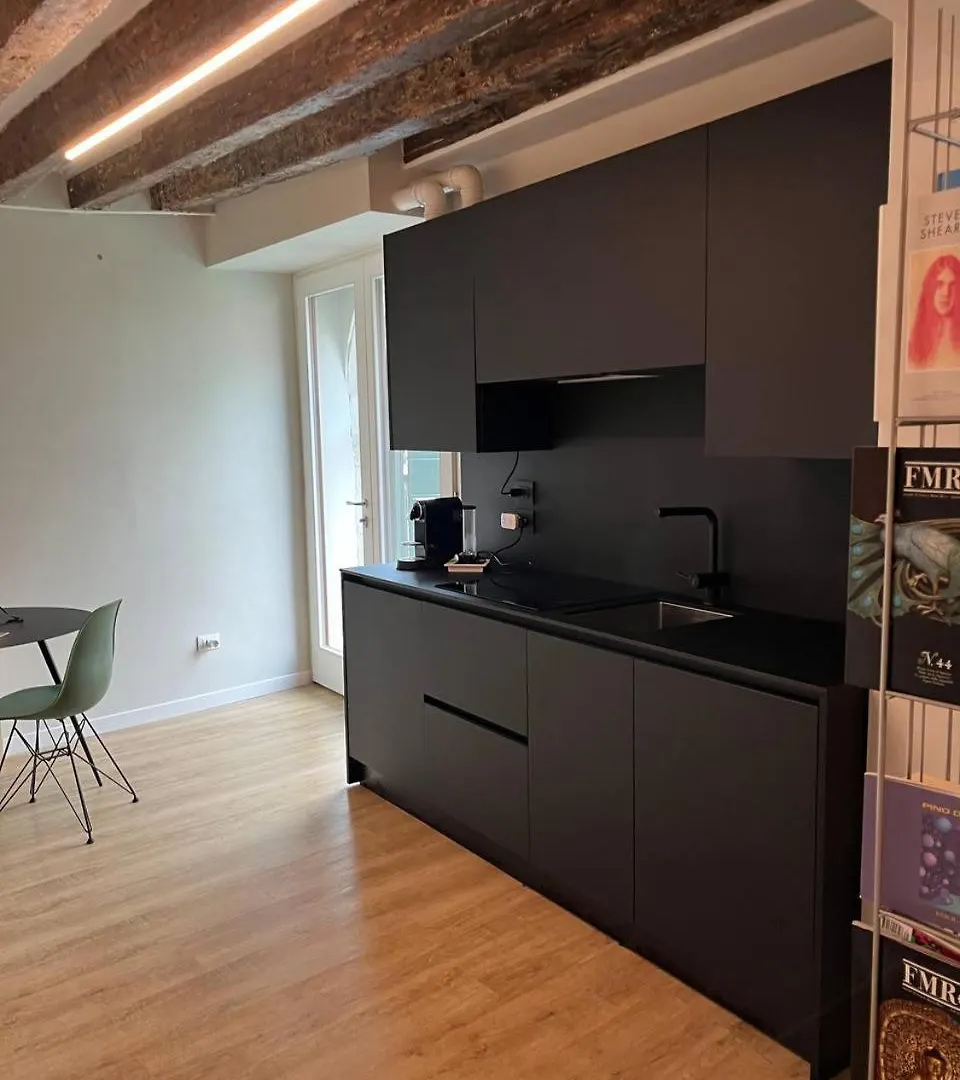 Piccola Perla Sul Canale Venice Apartment
